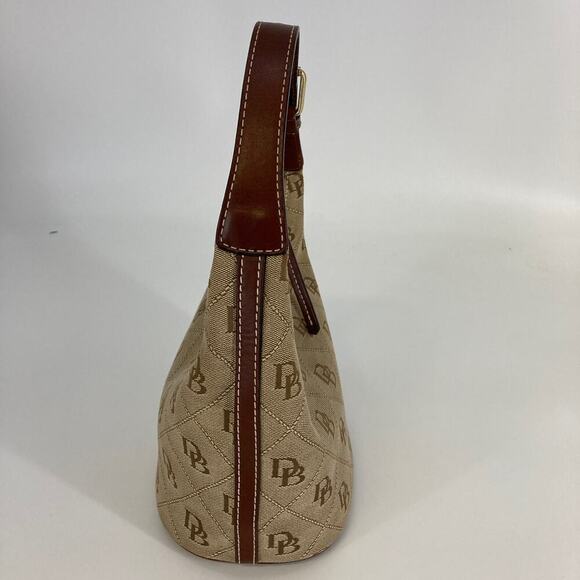 DOONEY & BOURKE SMALL TAN, BROWN SIGNATURE PRINT SHOLDER BAG - Picture 5 of 13